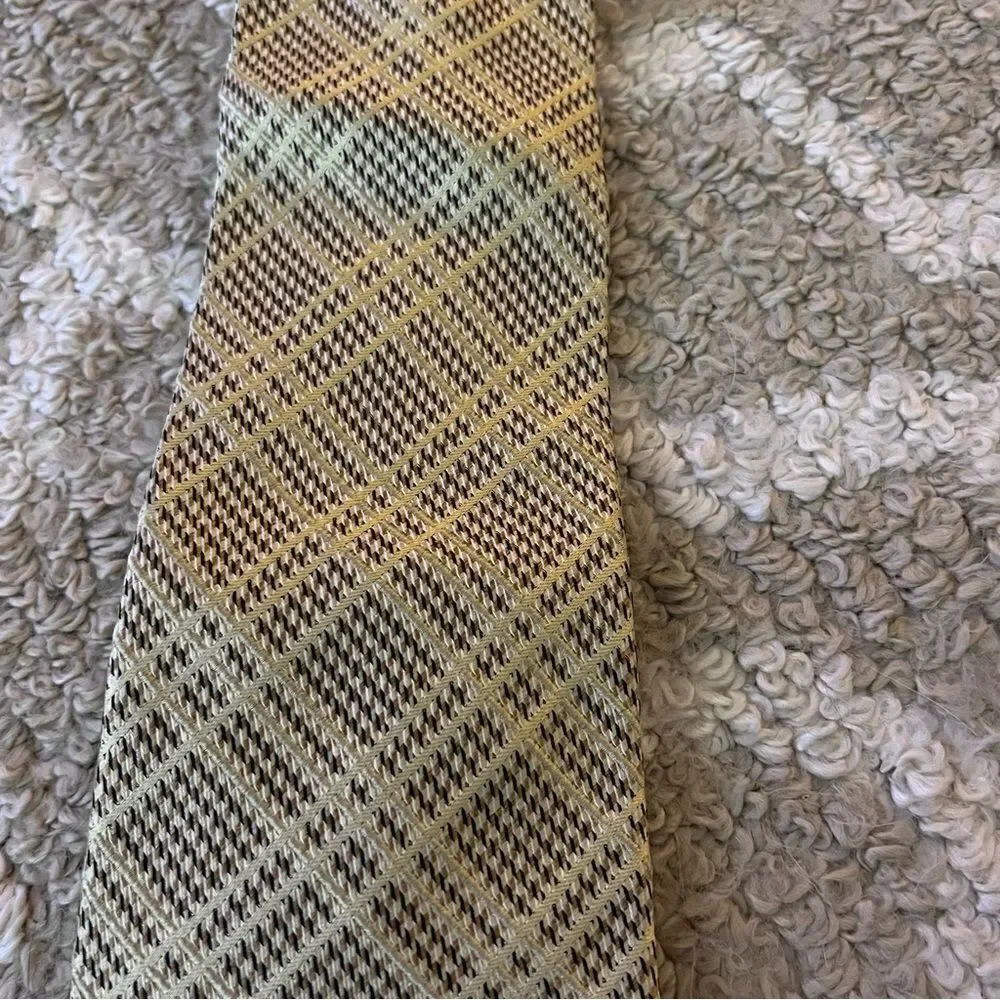 Polifrani tie gold